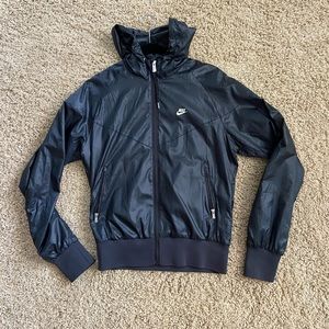 Women’s Nike windbreaker